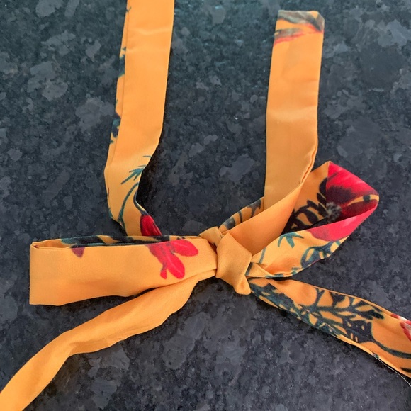 Zaful Halter Crop Top sz M - Picture 6 of 6